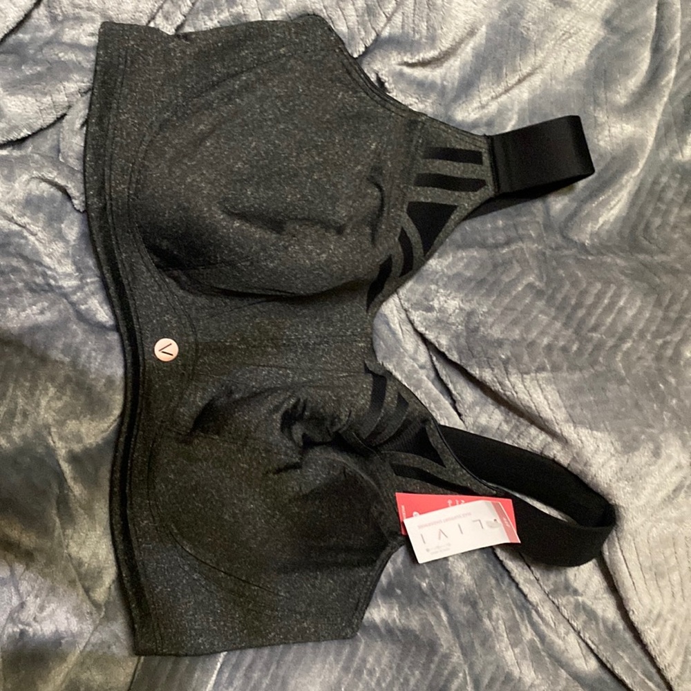 Nwt Livi Max Support Underwire Sport Bra 40 f High Impact Wicking Gray Black